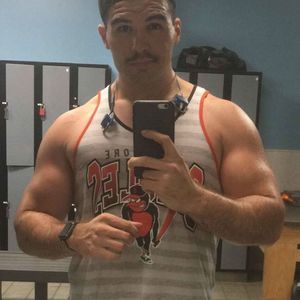 Meet your Posher, Casey